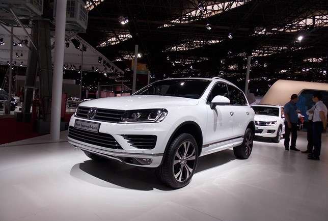 VW Novo Touareg R-Line