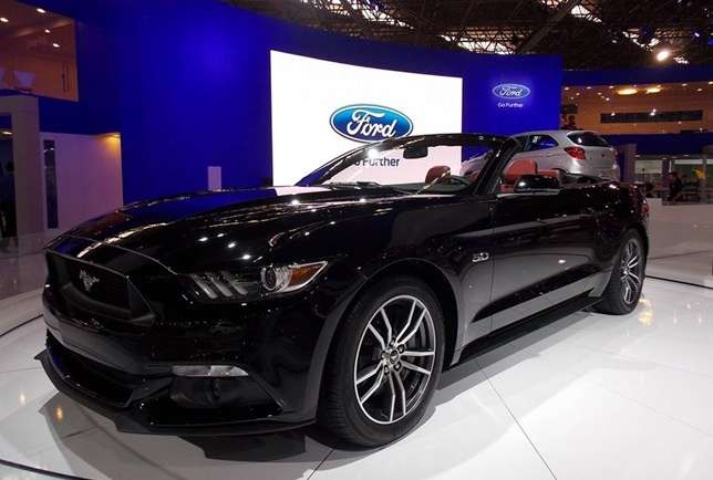 Ford Mustang Convertible