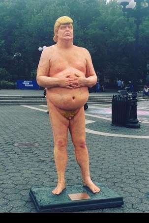 Trump Statue