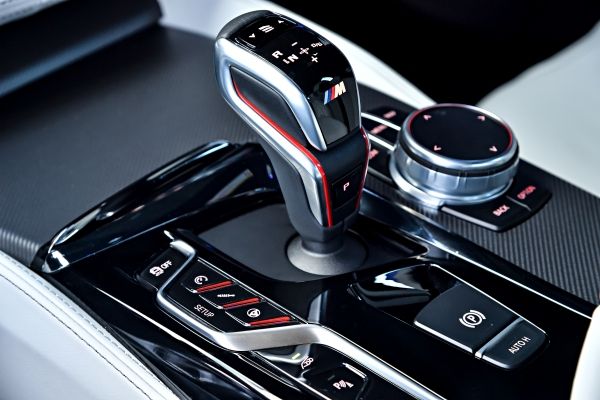 p90287019_lowres_the-new-bmw-m5-11-20