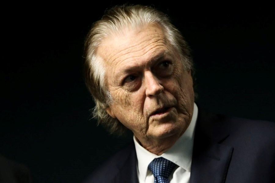 história de Luciano Bivar