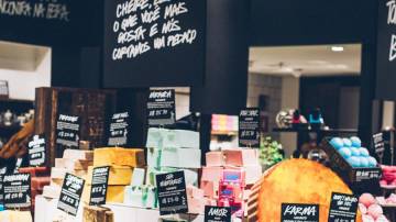 Lush Cosmectics, loja de sabonetes e artigos de higiene de luxo com 'pegada' sustentável que encerrou operações no Brasil