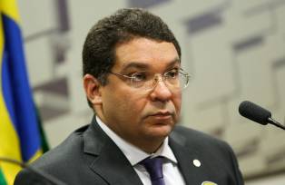 Mansueto Almeida