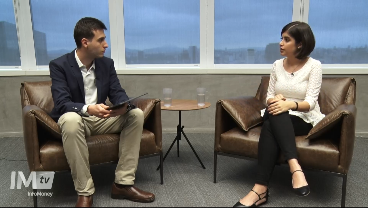A deputada Tabata Amaral concede entrevista à InfoMoneyTV