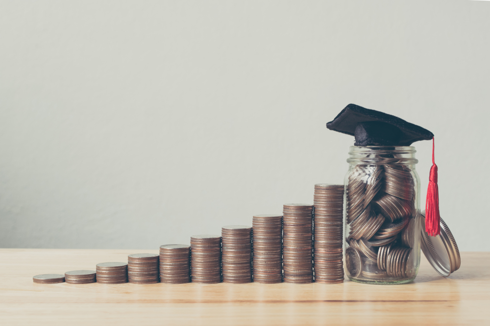 Preços  da Educação tiveram avanço de 5,57% no mês (Shutterstock)