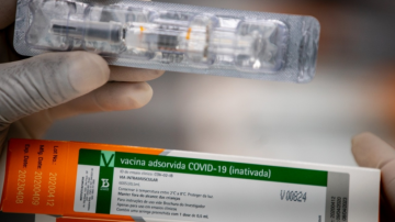 Coronavac, vacina produzida em parceria com a China