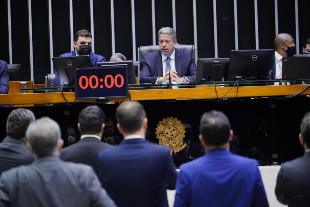 O presidente da Câmara dos Deputados, Arthur Lira (PP-AL), faz pronunciamento durante sessão no plenário (Foto: Pablo Valadares/Câmara dos Deputados)