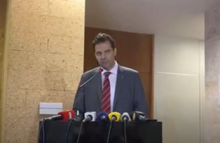 Adolfo Sachsida fala à imprensa após ser anunciado como novo ministro de Minas e Energia (Reprodução/YouTube MME)