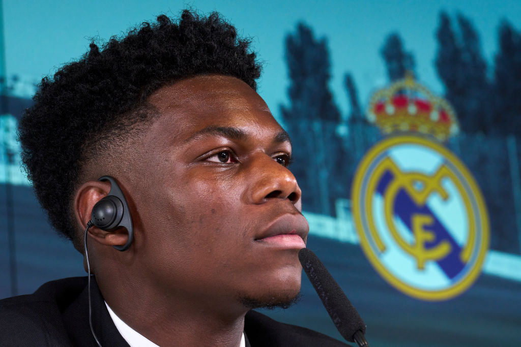 O Real Madrid pagou € 80 mi por Aurelien Tchouameni, meia francês de 22 anos do Monaco, na maior transferência do mercado europeu neste meio de ano (Photo by Diego Souto/Quality Sport Images/Getty Images)