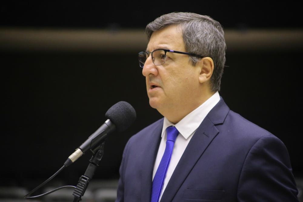 O deputado Danilo Forte (União Brasil-CE) discursa em sessão no plenário da Câmara dos Deputados (Foto: Paulo Sérgio/Câmara dos Deputados)