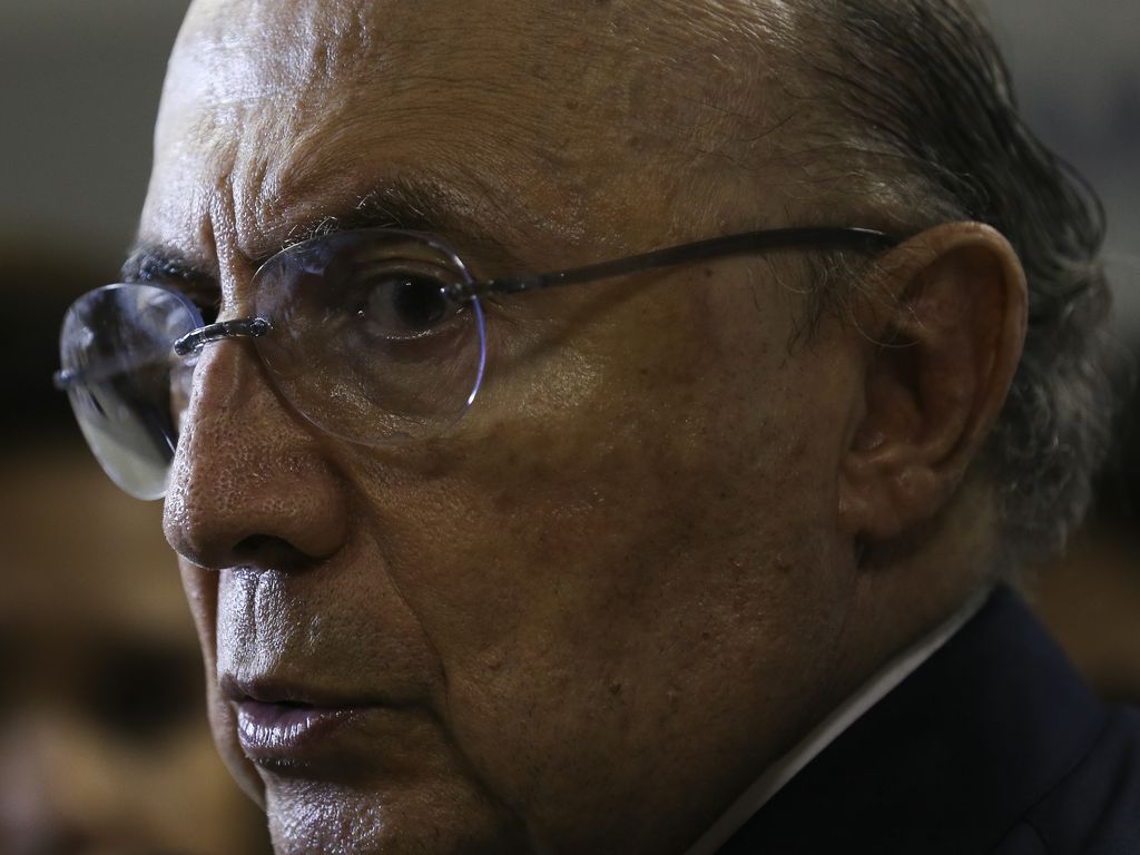 O secretário da Fazenda do Estado de São Paulo, Henrique Meirelles, fala durante o seminário “Como resolver a crise dos Estados” (Foto: Antonio Cruz/Agência Brasil)