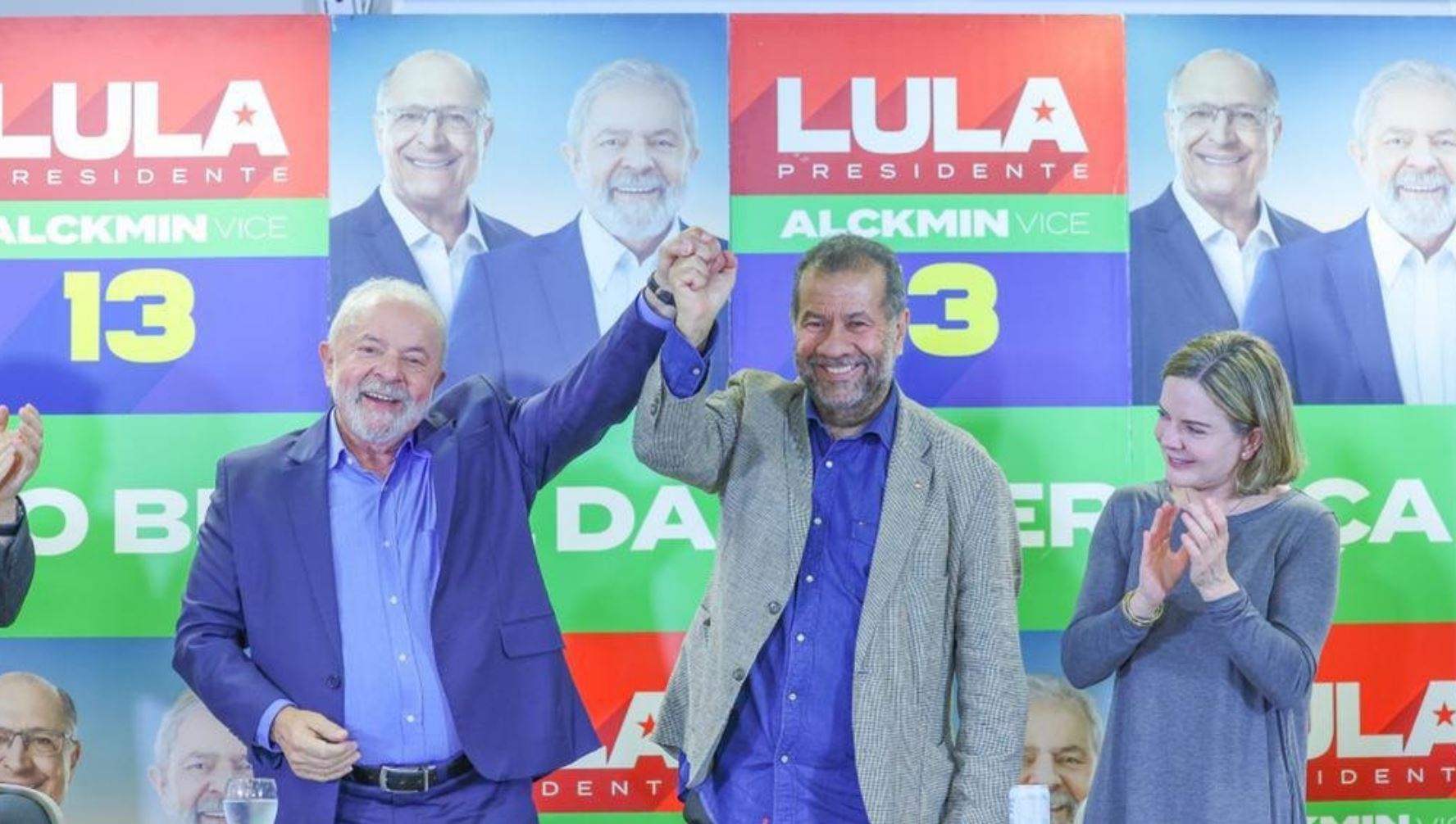 O ex-presidente Luiz Inácio Lula da Silva (PT) e Carlos Lupi, presidente nacional do PDT (Foto: Ricardo Stuckert)