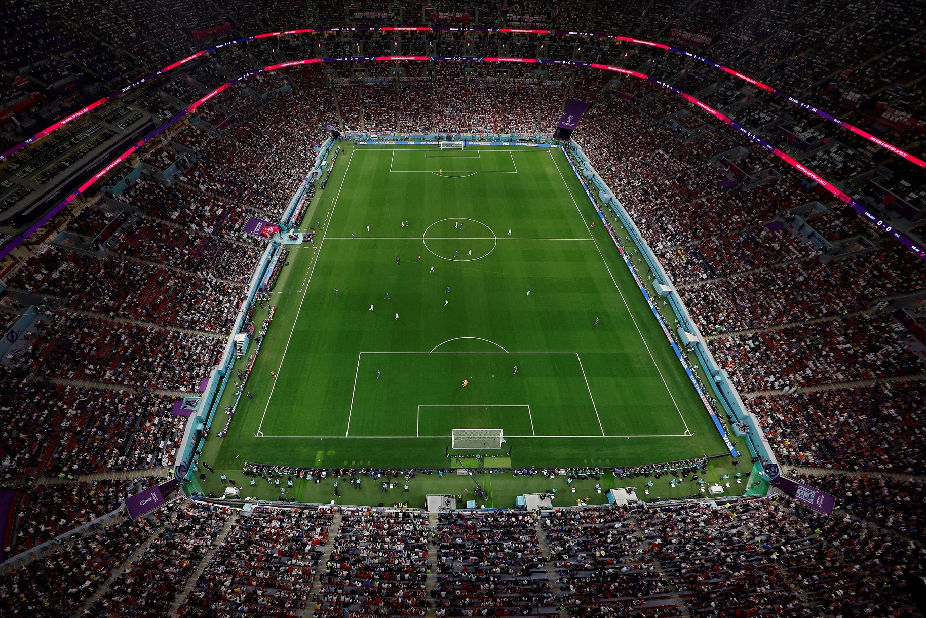 Vista do estádio durante partida entre Estados Unidos e Inglaterra pela Copa do Mundo do Catar
25/11/2022 REUTERS/Peter Cziborra