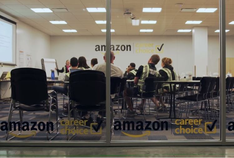 Sala de treinamento para funcionários da Amazon (Foto: Divulgação)