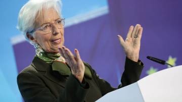 Christine Lagarde, presidente do BCE, fala com a imprensa após reunião da instituição (Andreas Rentz/Getty Images)