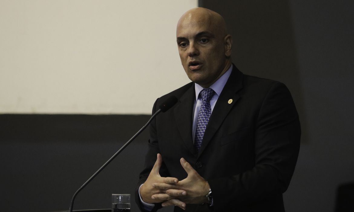 O ministro do STF Alexandre de Moraes durante abertura do Seminário Políticas Judiciárias e Segurança Pública, no Superior Tribunal de Justiça (STJ). (Fabio Rodrigues Pozzebom/Agência Brasil)