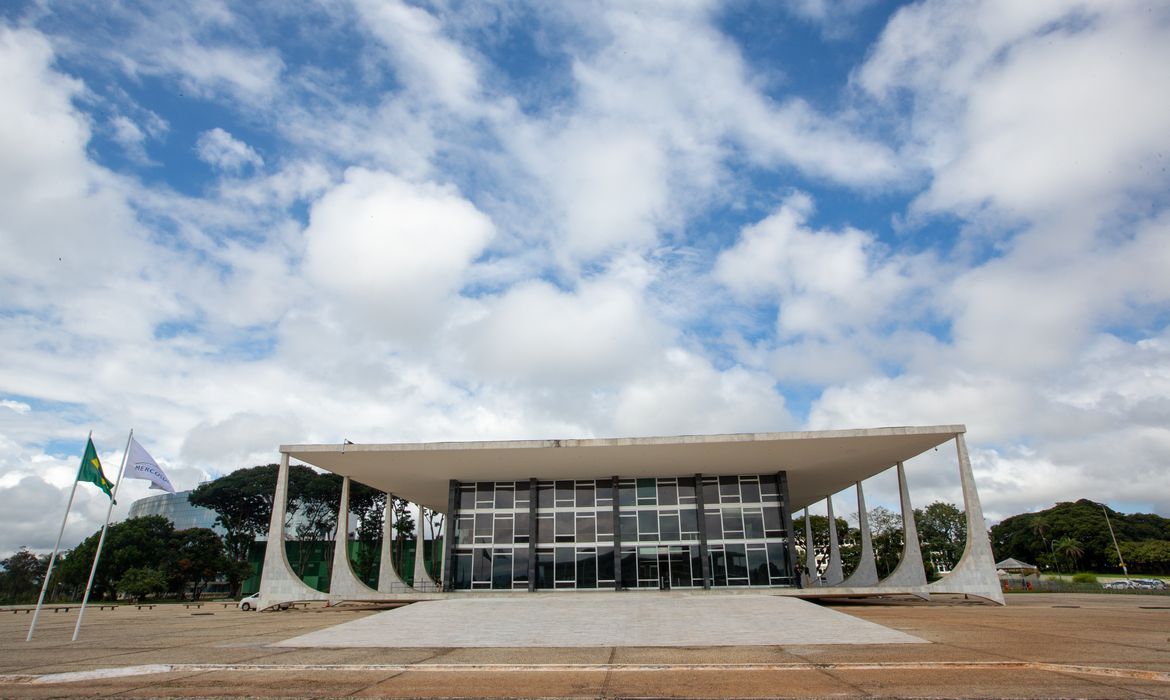 Fachada do palácio do Supremo Tribunal Federal (STF) em Brasília (DF), em 11/04/2023 (Foto: Fabio Rodrigues-Pozzebom/ Agência Brasil)