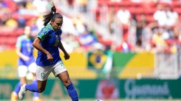 Seleção brasileira feminina enfrenta a Jamaica nesta quarta