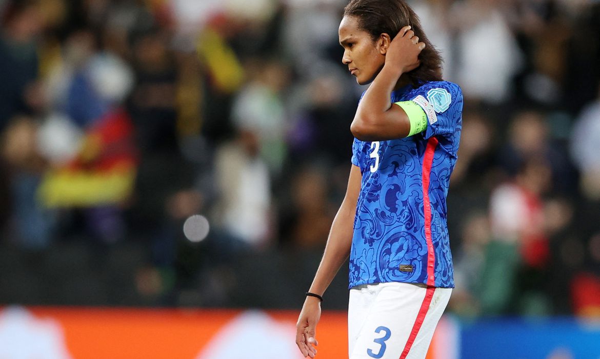 A capitã da seleção da França, Wendie Renard (Reuters/Molly Darlington)