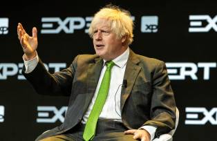 Ex-premiê britânico, Boris Johnson participa de painel na Expert XP 2023 (Paulo Bareta)