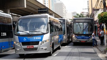 Sindmotoristas nega greve na sexta, 1 de dezembro.