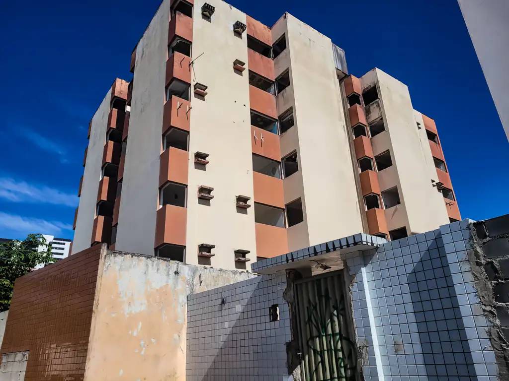 Bairros com risco de afundamento desocupados em Maceió  por conta de risco de colapso em mina da Braskem (Gésio Passos/Agência Brasil)