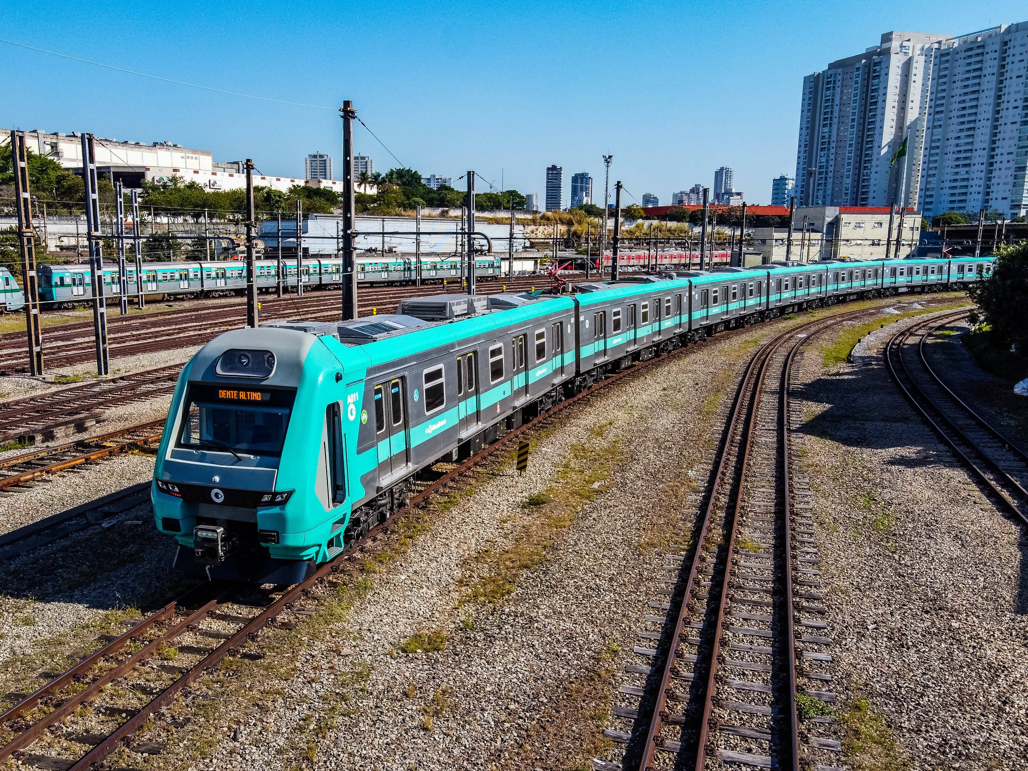 Trem operado pela ViaMobilidade, subsidiária da CCR, em São Paulo