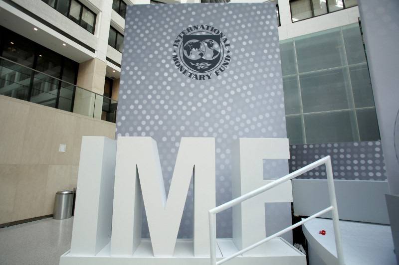 Logo do Fundo Monetário Internacional em Washington. Foto: REUTERS/Yuri Gripas