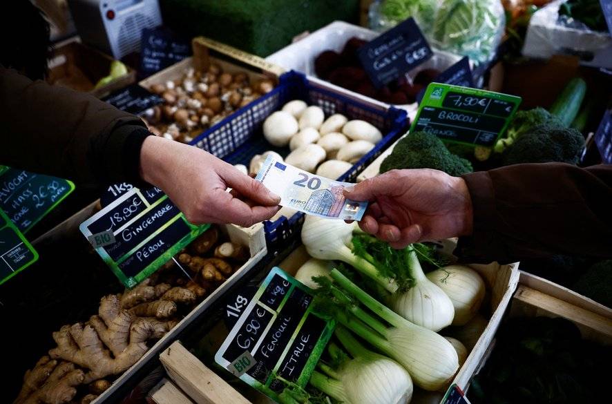 Mercado em Nantes, na França - 01/02/2024  (Foto: Stephane Mahe/Reuters)