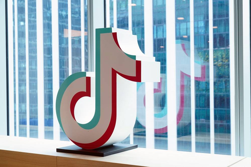 Logo do TikTok em Cingapura (Ore Huiying/Bloomberg)