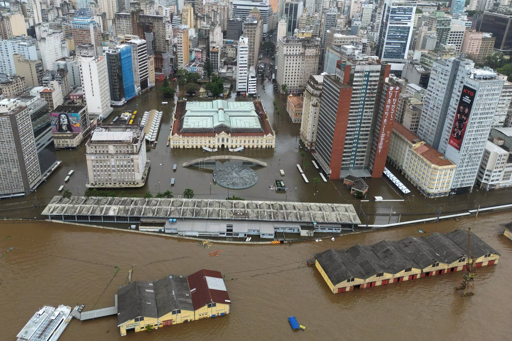 Área de Porto Alegre alagada após chuvas intensas (REUTERS/Diego Vara)