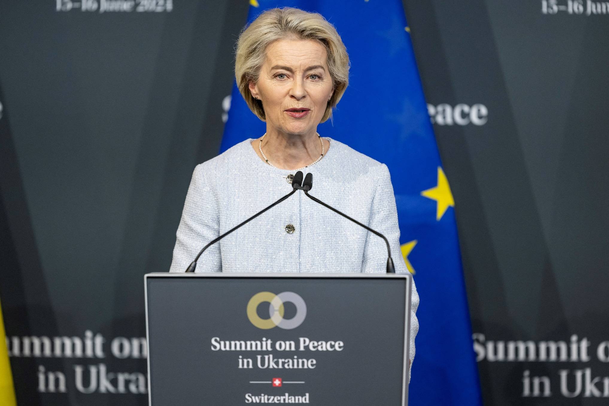 A presidente da Comissão Europeia, Ursula von der Leyen, durante entrevista coletiva na Suíça (Foto: Alessandro Della Valle/Pool via Reuters)