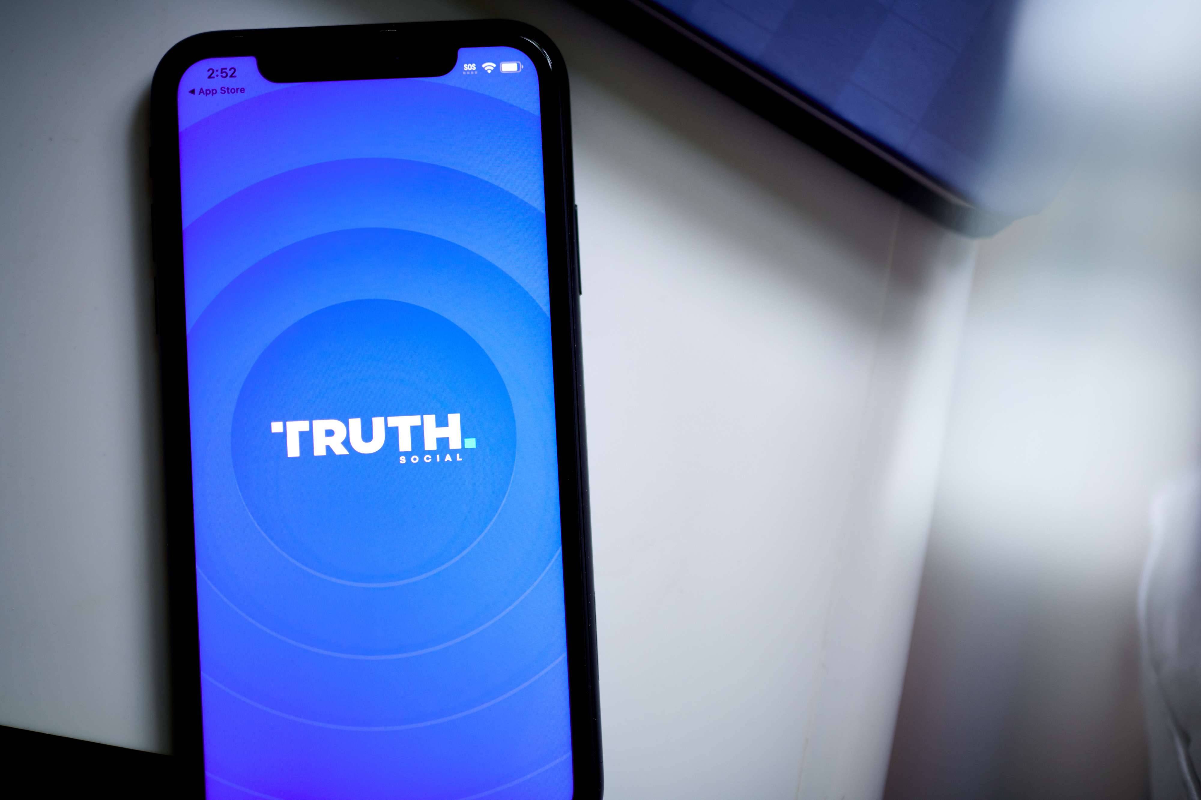 Trump Media, dona da Truth Social, tem ficado volátil desde que abriu o capital no início deste ano (Foto: Gabby Jones/Bloomberg)