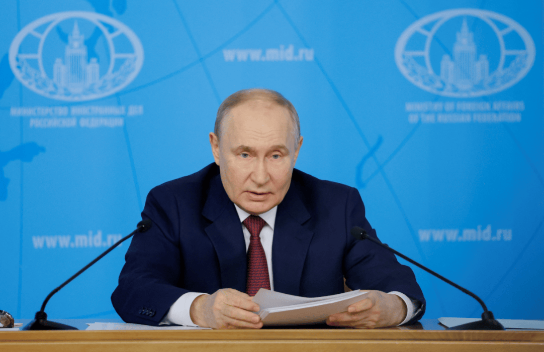 Presidente russo Vladimir Putin em Moscou (14/6/2024 REUTERS/Maxim Shemetov)

