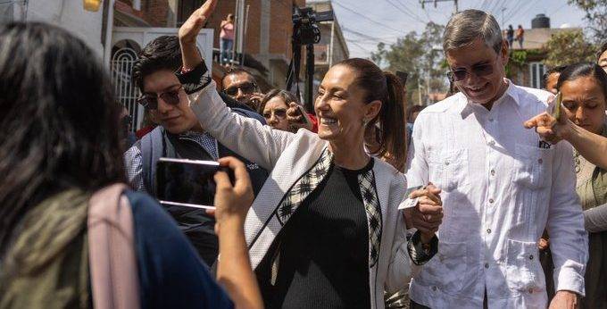 Claudia Sheinbaum, da coalizão governista Vamos Continuar Fazendo História (México)