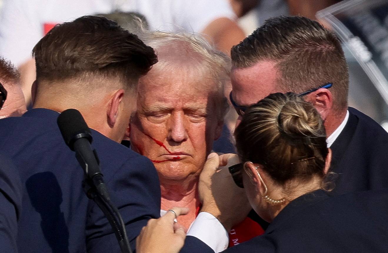 Trump sofre atentado em comício na Pensilvânia
13/07/2024
REUTERS/Brendan McDermid