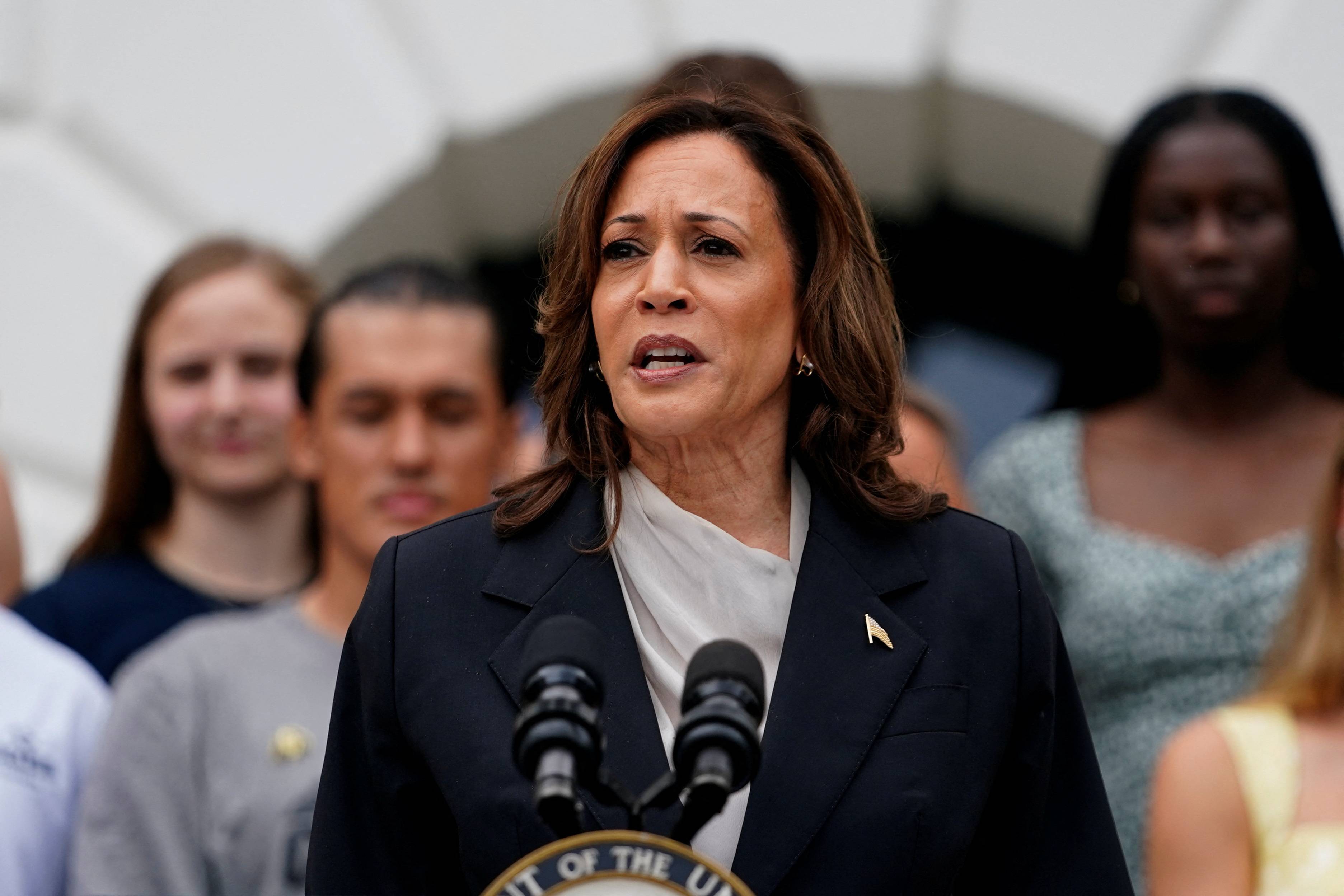 Vice-presidente dos EUA, Kamala Harris, discursa a atletas na Casa Branca
22/07/2024
REUTERS/Nathan Howard