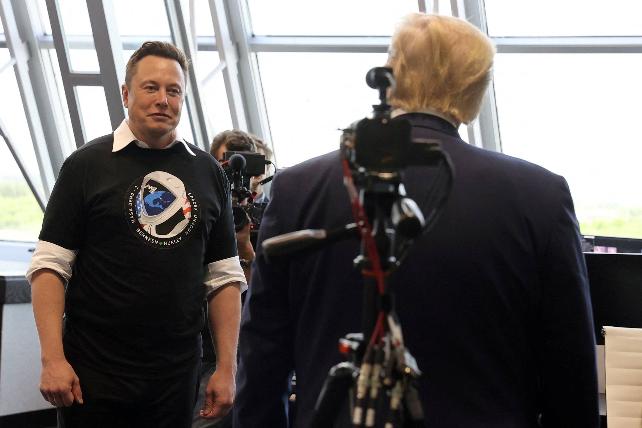 Trump e Musk são vistos juntos em Cape Canaveral
30/05/2020
REUTERS/Jonathan Ernst