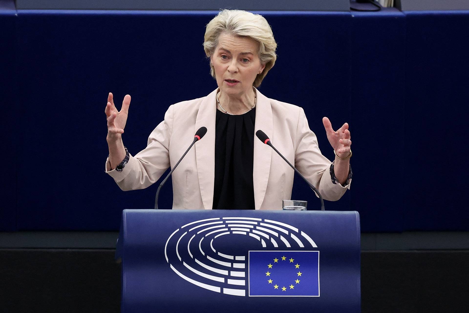 Presidente da Comissão Europeia, Ursula von der Leyen, durante sessão do Parlamento Europeu, em Strasbourg, na França
27/11/2024
REUTERS/Yves Herman