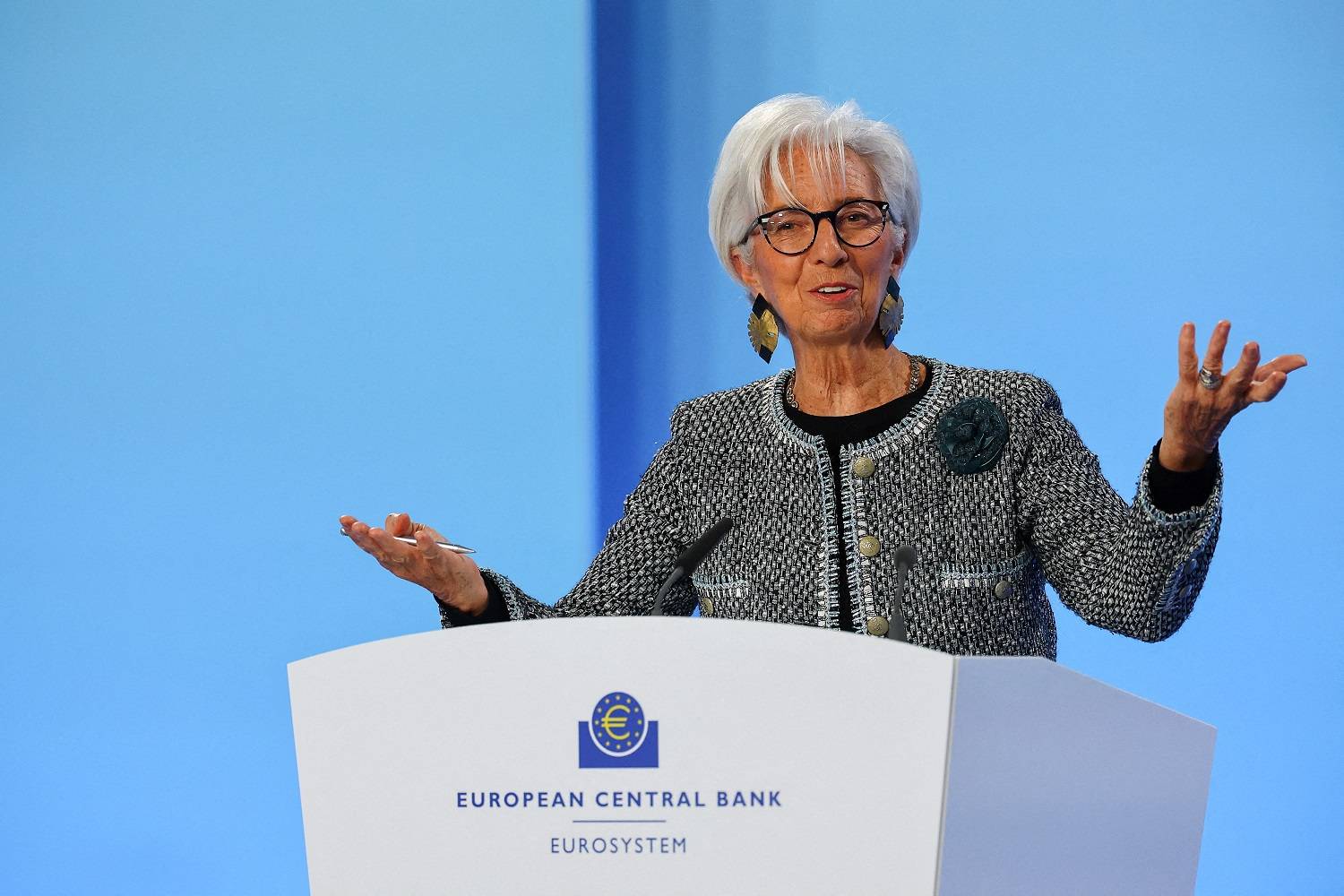 A presidente do Banco Central Europeu (BCE), Christine Lagarde, fala com a imprensa após a reunião de política monetária do Conselho Governamental na sede do BCE em Frankfurt, Alemanha, em 12 de dezembro de 2024. REUTERS/Kai Pfaffenbach/Foto de Arquivo