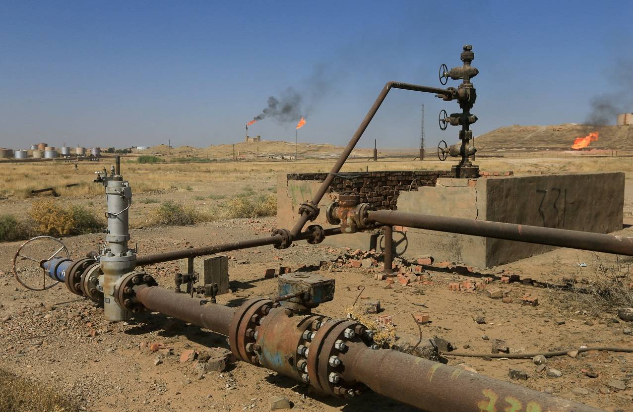 FOTO DE ARQUIVO: Um campo de petróleo é visto em Kirkuk, Iraque, em 18 de outubro de 2017. REUTERS/Alaa Al-Marjani/Foto de Arquivo.

