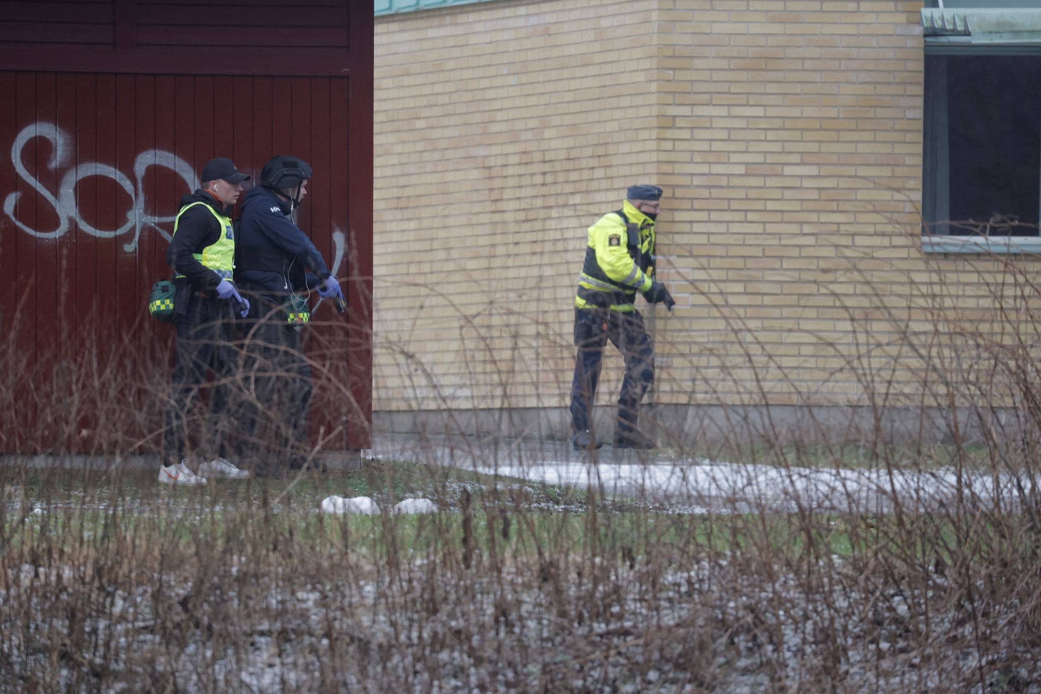 Operação policial em escola em Orebro
 4/2/2025    TT News Agency/Kicki Nilsson/via REUTERS