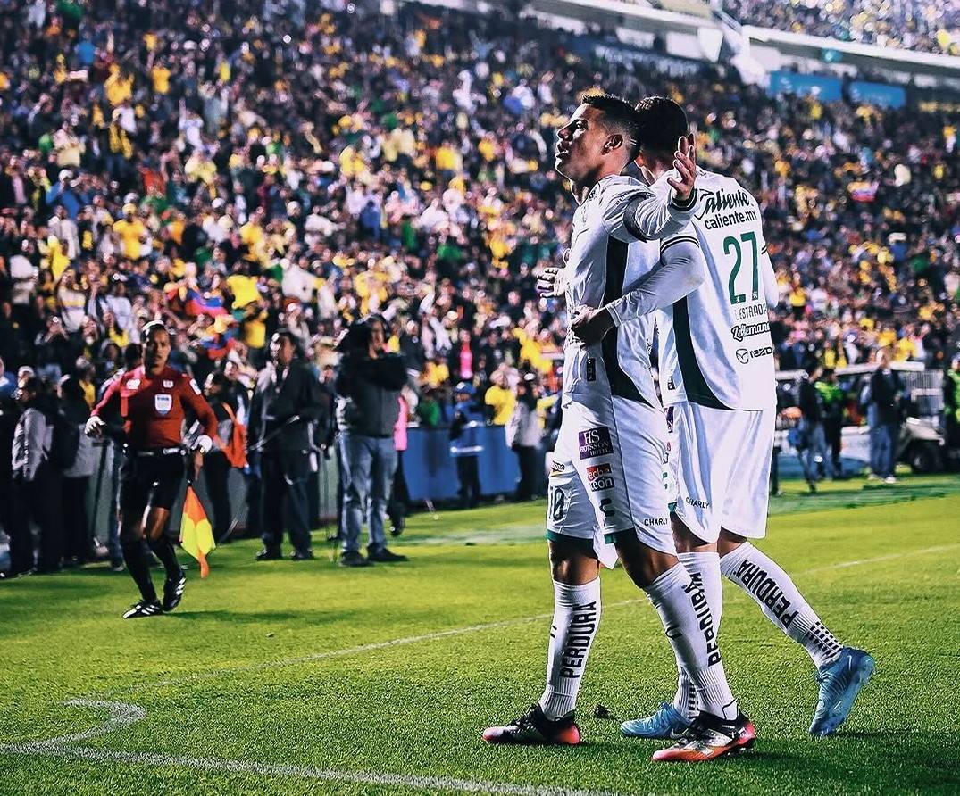 Jogadores da equipe mexicana León comemoram gol (Foto: Reprodução do Instagram/@clubleon_oficial)