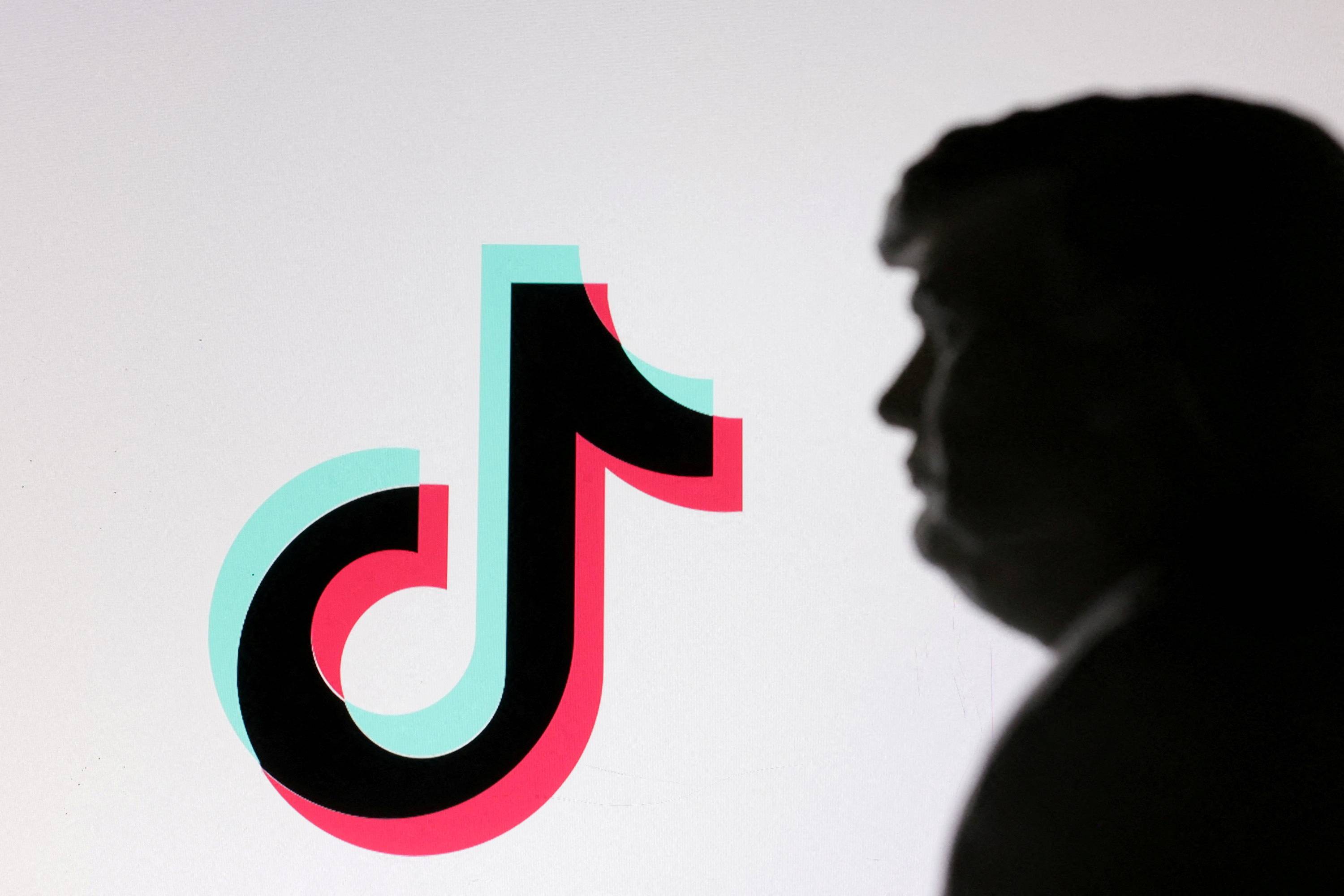 Foto ilustrativa mostra logo do TikTok e o presidente dos EUA, Donald Trump
19/1/2025 REUTERS/Dado Ruvic/Arquivo