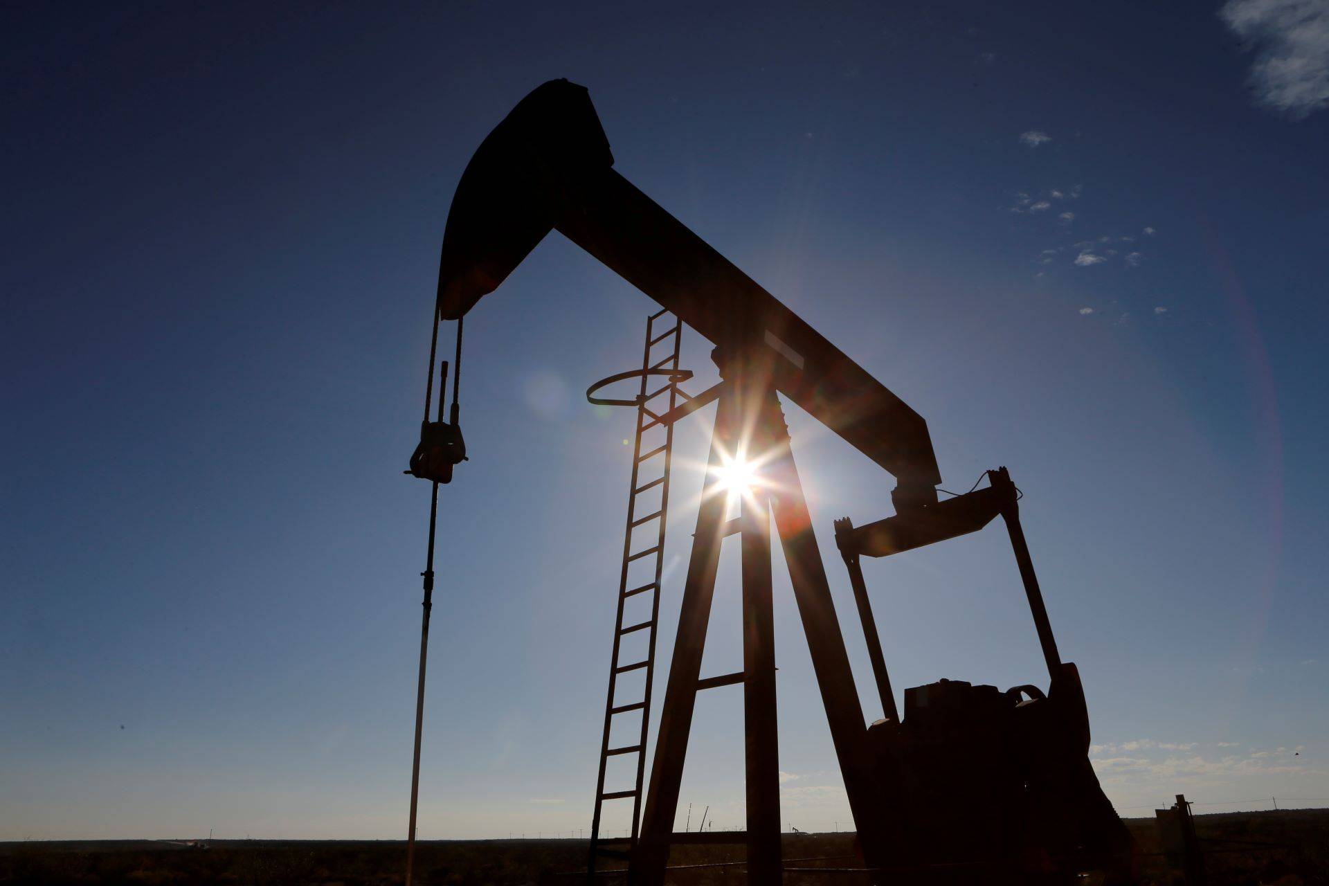Bomba de extração de petróleo na Bacia Permiana, no condado de Loving, Texas, EUA -  22/11/2019 (Foto: REUTERS/Angus Mordant)