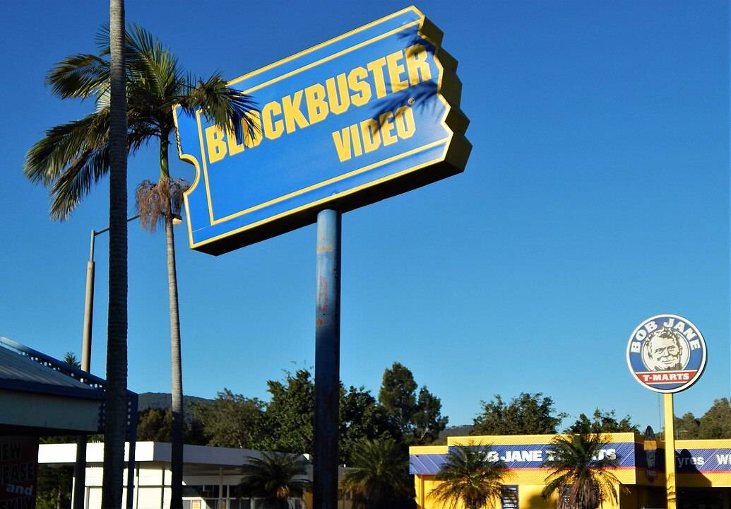 1035px-Blockbuster_Rockhampton_signage