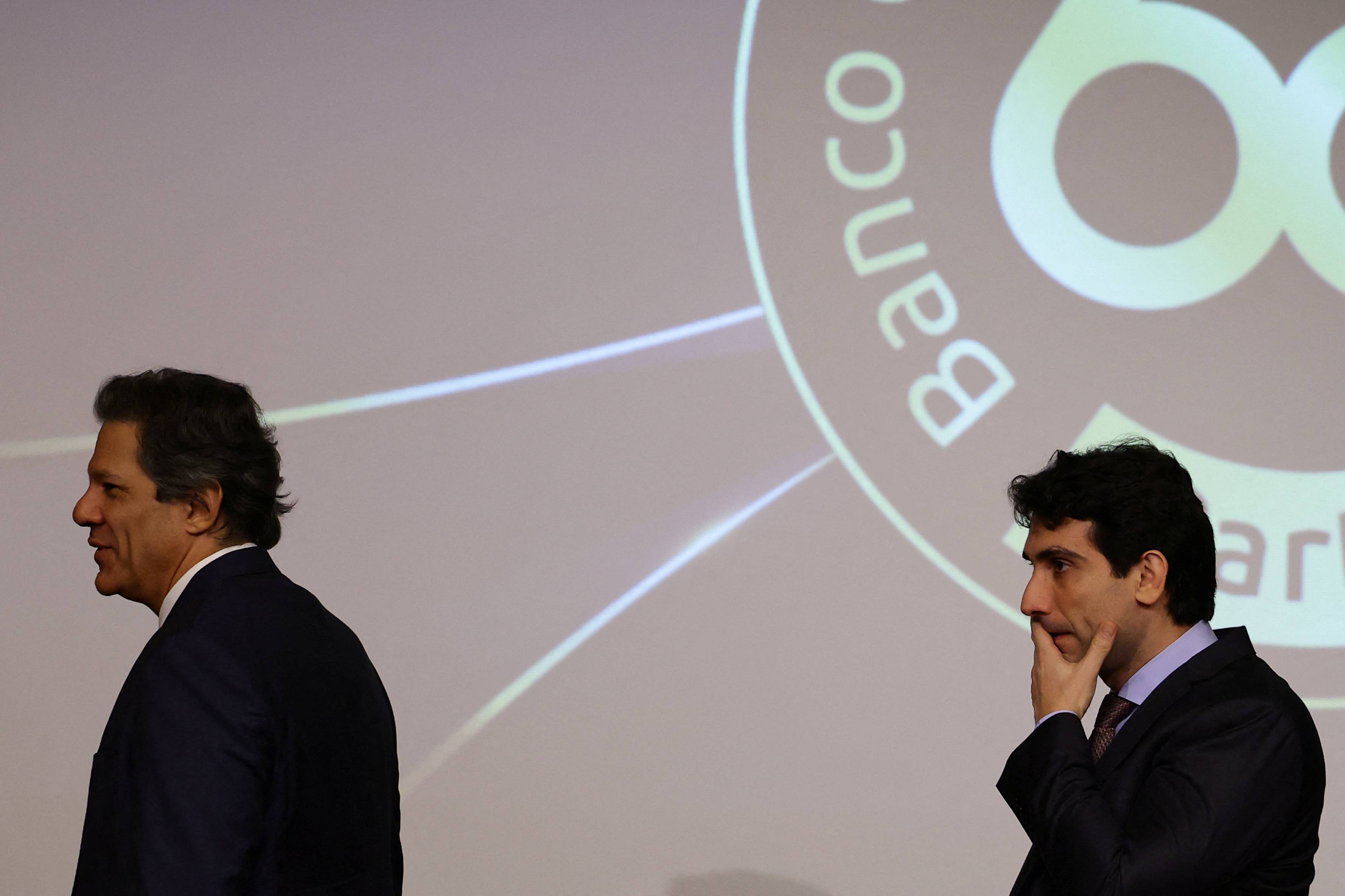O ministro da Fazenda, Fernando Haddad, e o presidente do Banco Central, Gabriel Galípolo, em evento na sede do BC, em Brasília - 
02/04/2025
(Foto: REUTERS/Ueslei Marcelino)