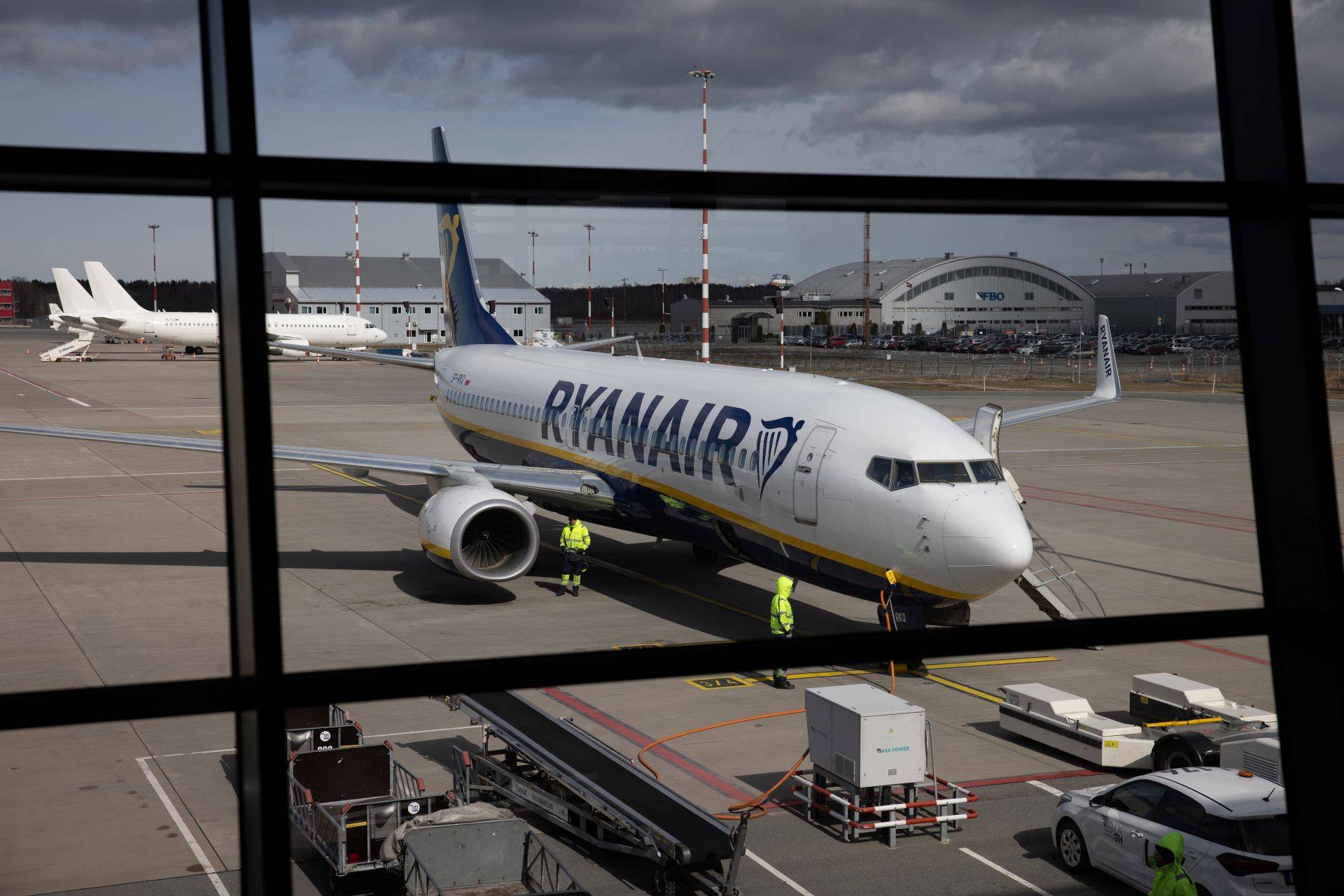 Uma aeronave Boeing 737 NG Max da Ryanair no Aeroporto Internacional de Riga, em Riga, Letônia. (Foto: Andrey Rudakov/Bloomberg)