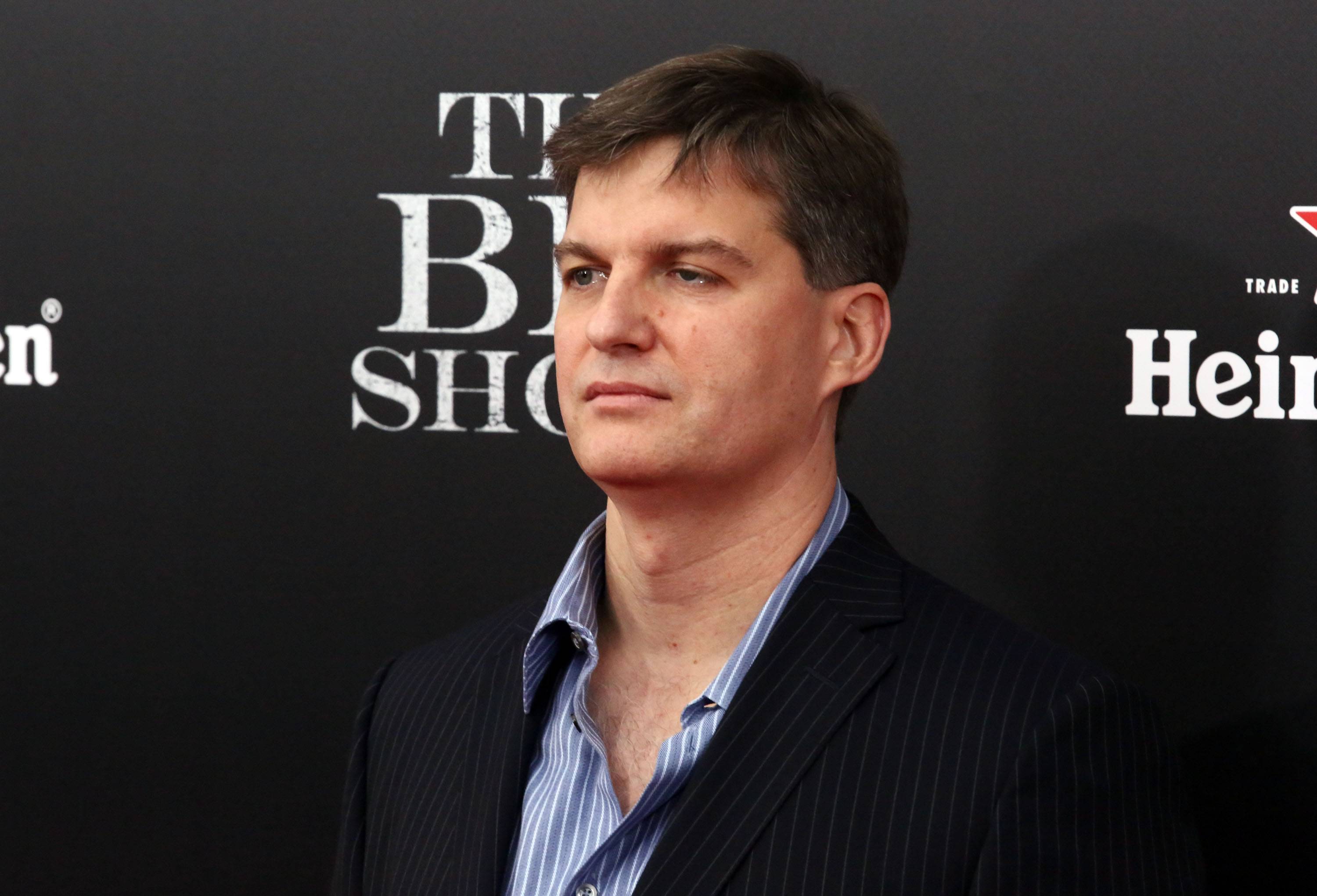 Michael Burry comparece à exibição de "A Grande Aposta" no Ziegfeld Theater em Nova York, em 23 de novembro de 2015, na cidade de Nova York. (Foto de Astrid Stawiarz/Getty Images)