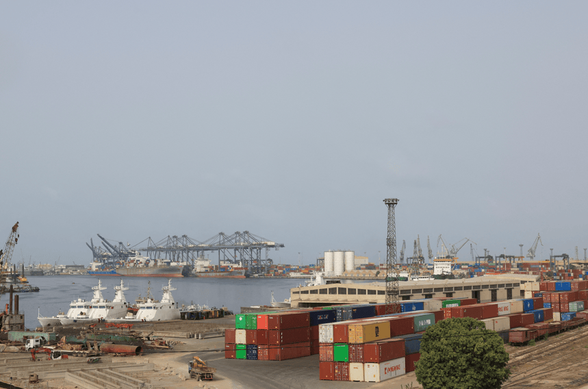 Vista do porto de Karachi, no Paquistão 10/06/2025 REUTERS/Akhtar Soomro

